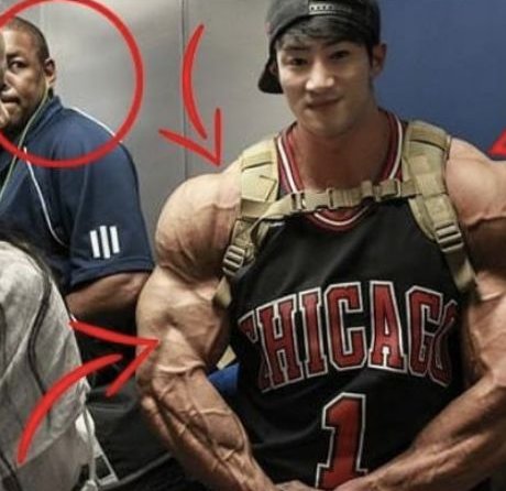 美女与野兽|韩国肌肉男，胸肌放纸杯，一般人不敢挑战