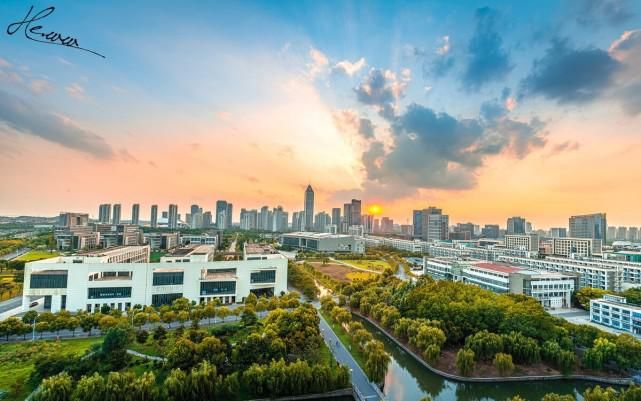 江苏大学|从排名看江苏有望冲击双一流的大学，专业评估有四所双非脱颖而出