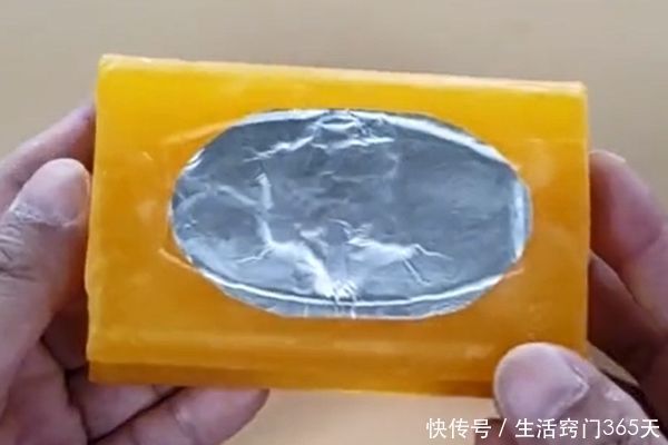 肥皂用到最后容易断?教你粘一张“它”,香皂完整不浪费,厉害了