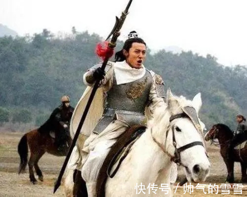 花荣!他是宋江的贴身保镖,在梁山鲜为人知,但是他的后人家喻户晓