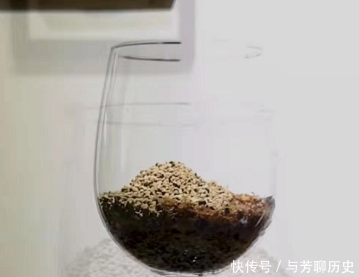 艺术生用水杯做“风景”,本以为是在“胡诌”,结果:这审美爱了!