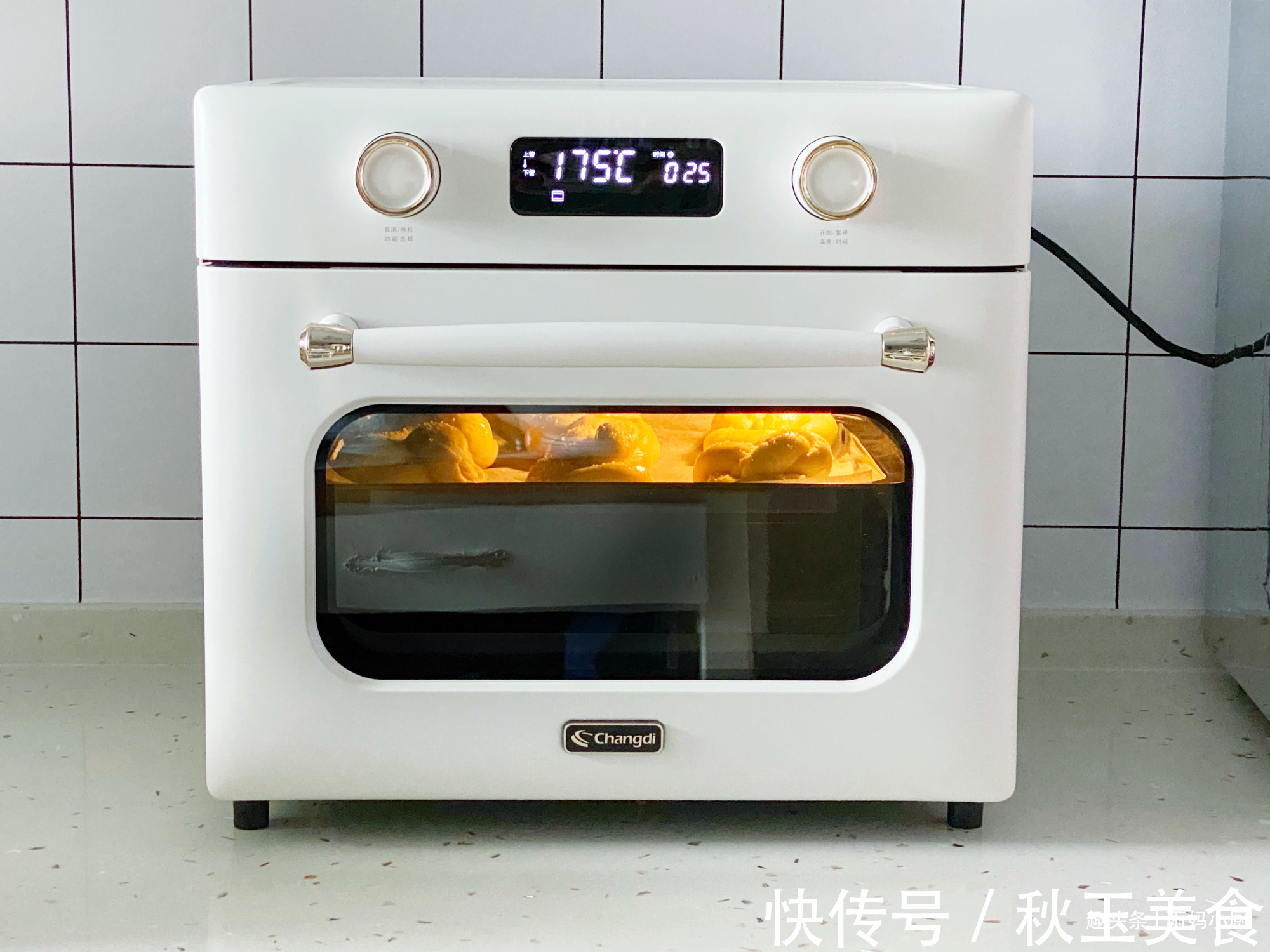 发酵|小面包按这个配方做，松软拉丝又美味，零难度新手一次成功