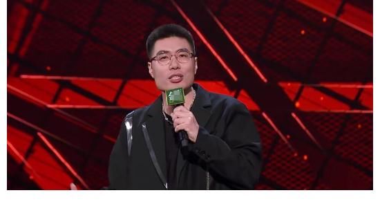 场面|是什么让全场的的人笑声不断，导致场面一度失控？