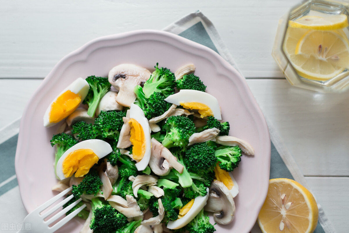 糖尿病防不胜防很可怕坚持做到“吃饭2不要,晨起2坚持”,血糖会越来越好