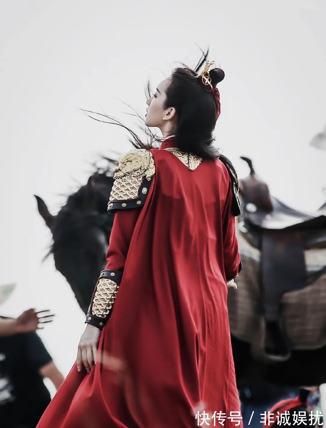 风师|吉星高照:配角风师戏份超主角,花城更换新戏服,宣姬红衣战甲