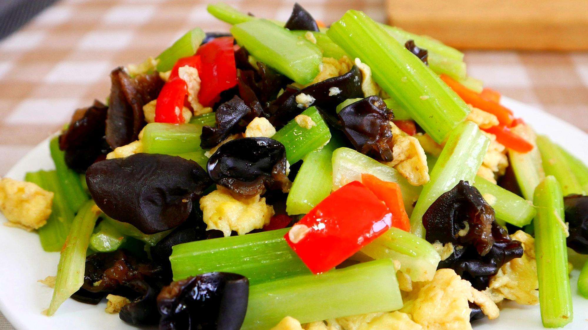 高钠蔬菜|家人高血压的请注意，此菜是天然的“降压菜”，常吃三高不来犯