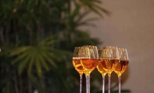 酒精|吃晚饭时喝二两酒,到底是养生还是伤身?答案已公布,了解下