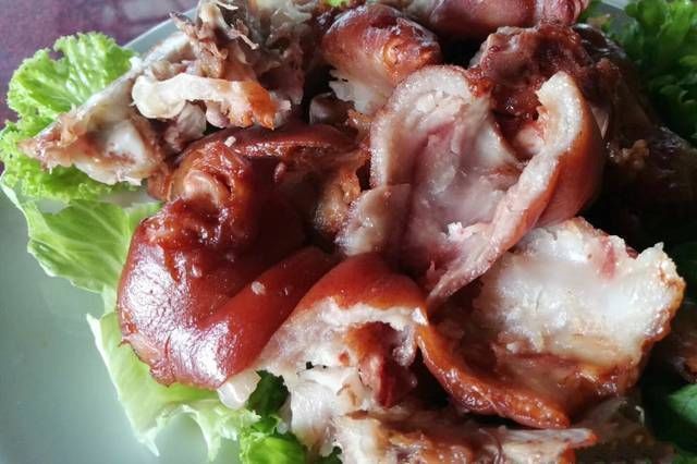 回老家村里小饭店聚餐,14道菜380元,乡下厨师水平让人惊讶