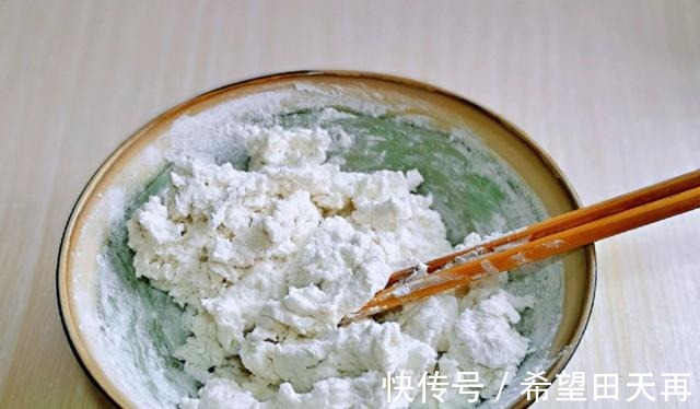 自己在家也能做油炸糕，干净卫生无添加，大人孩子都爱吃！