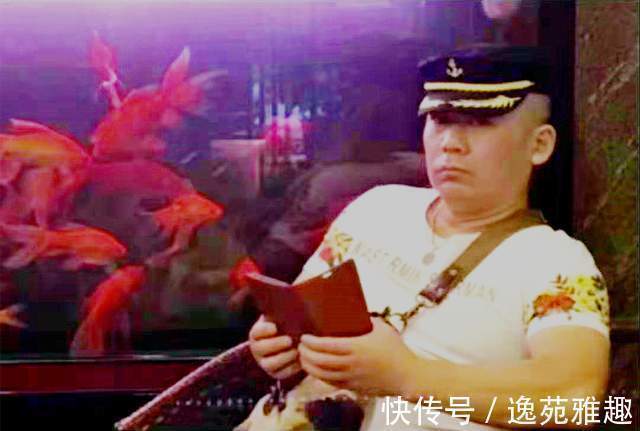 x90@「画作欣赏」岁华绘花又绘鸟,时光爱鸟更爱人,余国城画作欣赏