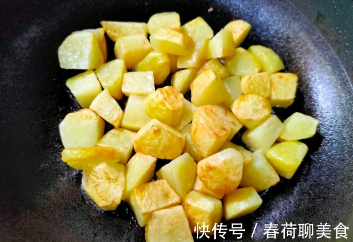土豆控|比肉还好吃的酱烧土豆，香烂入味，好吃还下饭