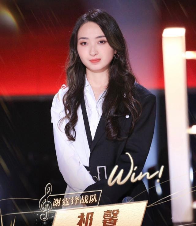 败给了谢霆|《好声音》李荣浩导师对决赛24惨败,盲选时太飘,这下尴尬了