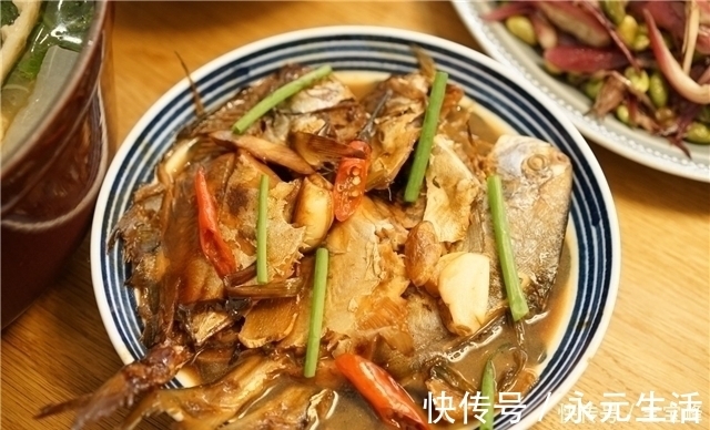 准公婆邀请我去吃饭,第一次去男友家就执意下厨,上桌备受欢迎