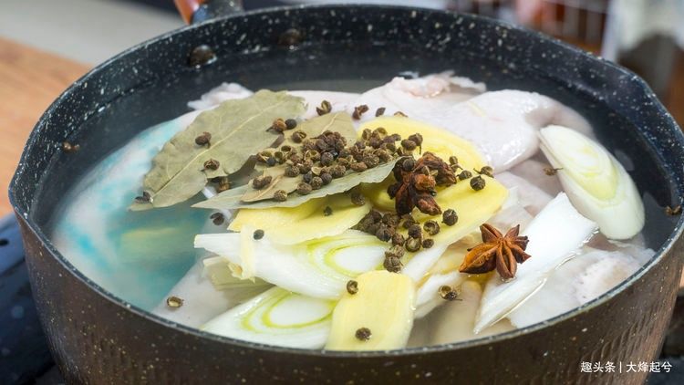 降温了,6道好吃的火锅炖菜,一家人围着一锅,越吃越暖和