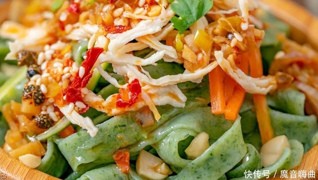 天这么热别吃饭了!这一碗美味,酸爽开胃又低脂