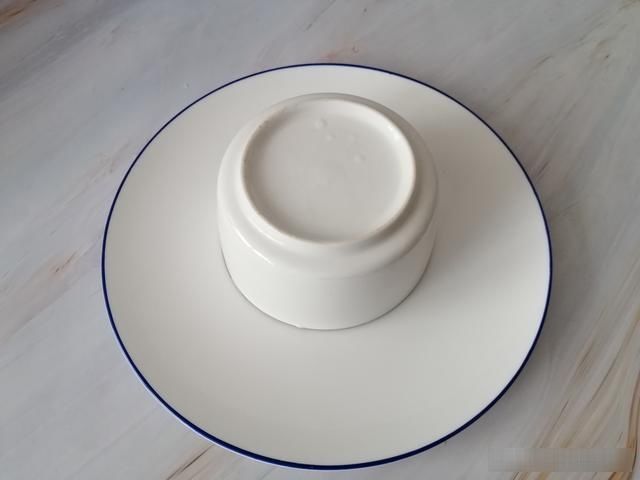 鸡蛋|牛奶别直接喝了,加2个鸡蛋,不用烤箱不用打蛋器,出锅抢着吃