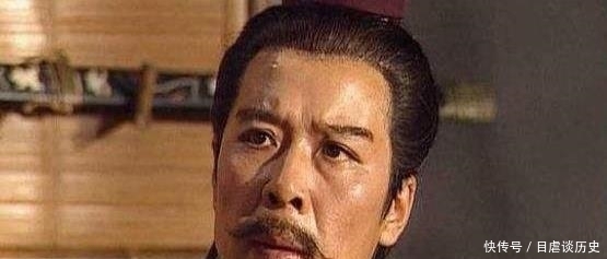 刘备|刘备进川为何弃用诸葛亮，却带着庞统？你看庞统对刘备说了句什么