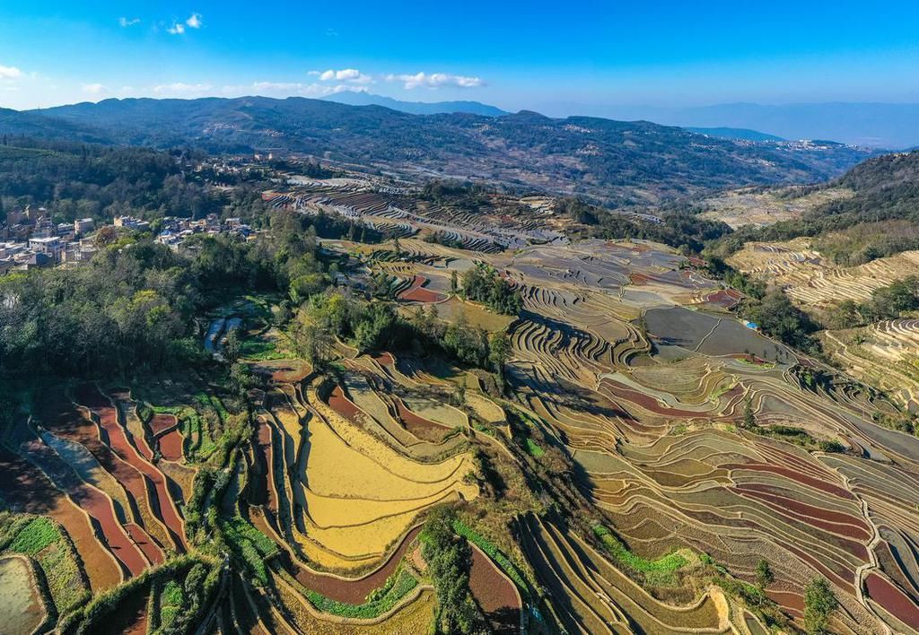 壮美元阳梯田，哈尼族人的大地艺术杰作