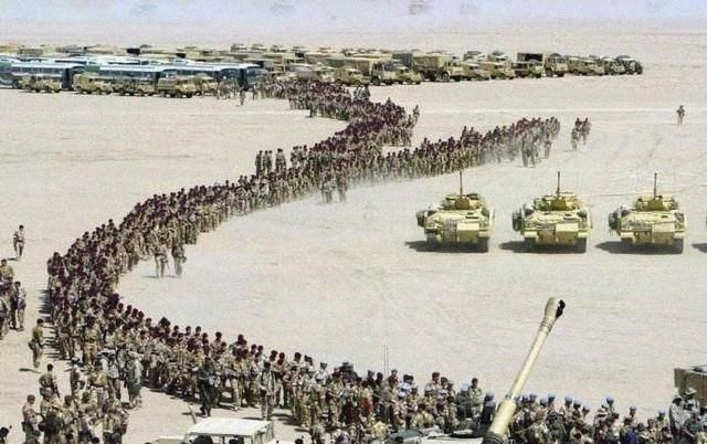 扛枪|亚美尼亚已被逼到墙角?总理夫人亲自扛枪训练,随时准备奔赴战场