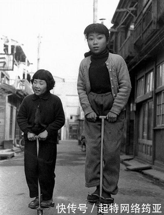 当年从日本传来的“跳跳杆”玩具,曾风靡一时,如今怎么没人玩?