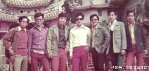 时髦|1982年中国老照片:图1喇叭裤很时髦,最后一张令千万人疯狂