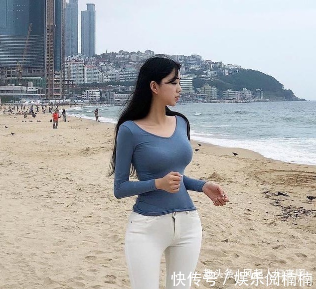 布料 牛仔裤充满女神气质,彰显温暖靓丽的着装