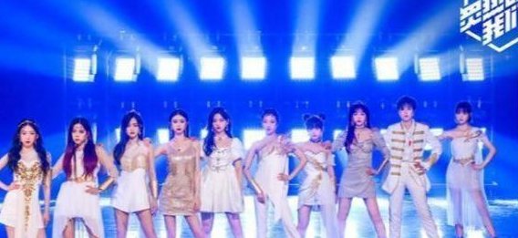  盒饭|太坑了！一碗盒饭节目组要价150元，被火箭少女吐槽：镶了金吗