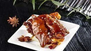 卤味店老板不小心说出了自家配方,用这个秘方做出销魂的卤猪脚