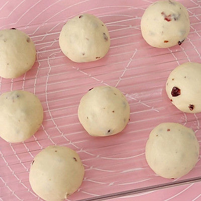 甜甜圈酥皮面包