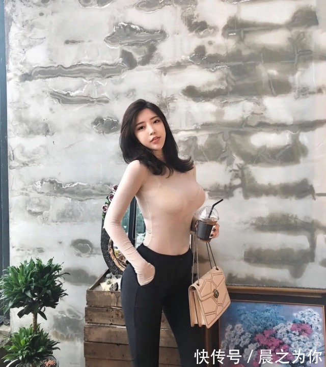 健身|身高172模特小姐姐,葫芦身材吸睛无数,小朋友:阿姨好漂亮