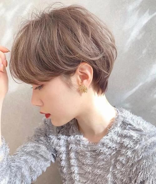 女发别乱剪,这才是当下最火发型17款,修饰头型还洋气