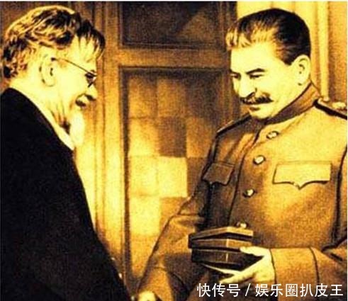 社会主义|列宁逝世后，斯大林靠什么击败托洛茨基