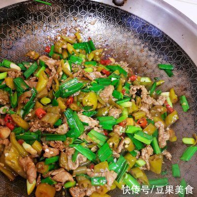 蚝油鸡精|方便简单家常菜酱辣椒炒肉，让你吃了还想吃