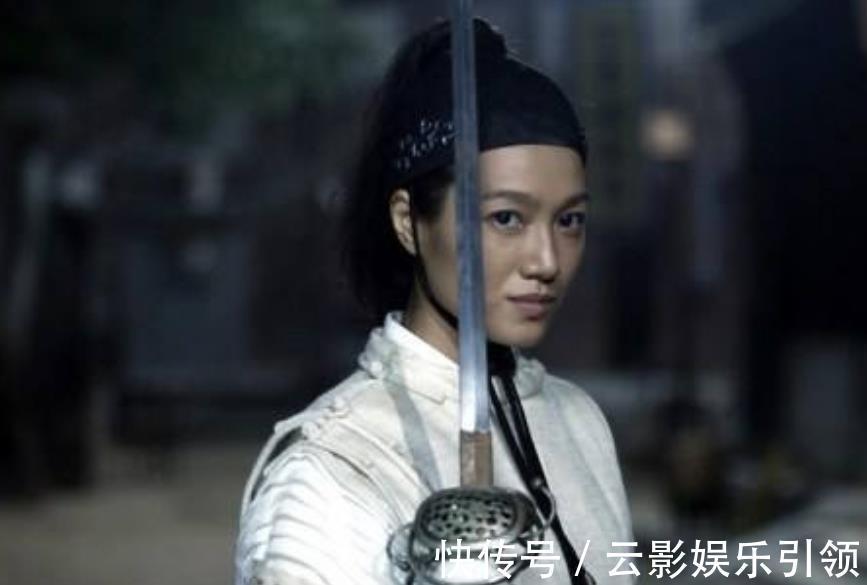 主持一姐|40岁的朱丹，从“主持一姐”到“卑微人妻”，她真的值吗