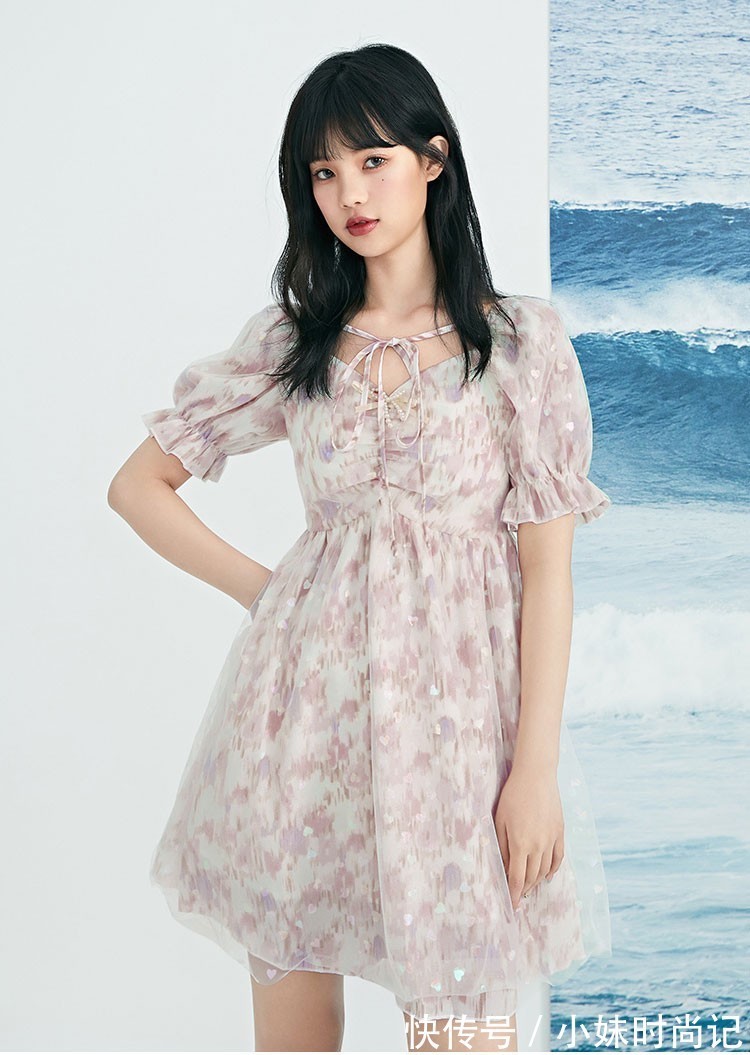风情|今夏最撩人的油画连衣裙,法式浪漫风情更为温婉儒雅
