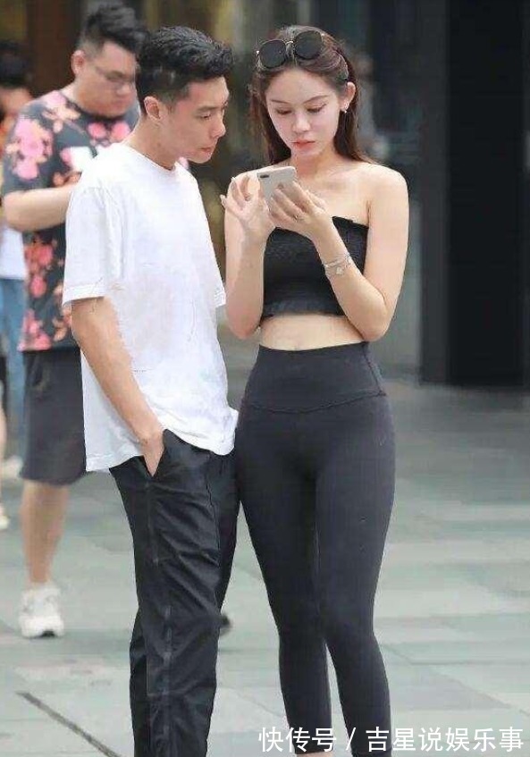 秋天 瑜伽裤可谓衣橱中的经典,穿搭组合很加分,魅力十足,气质可加