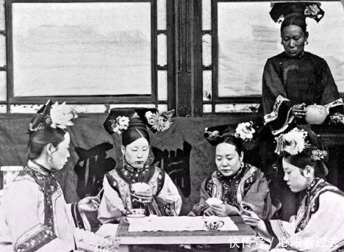 老照片|清朝真实老照片:大臣富态十足,第二张女子美艳不可方物!