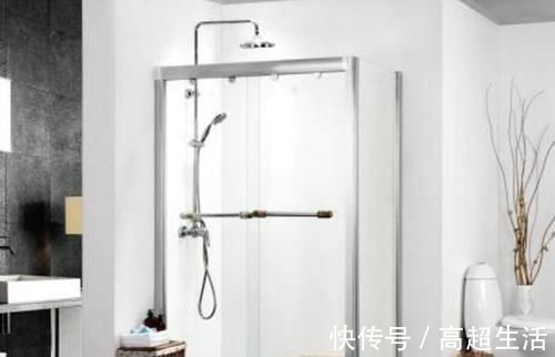 传统|家里别再装挂墙花洒了，现在都流行装这种，后悔没早知道