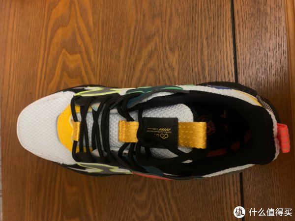 学生时代|鸿星尔克【20周年庆奇弹纪念款】跑鞋运动鞋开箱测评