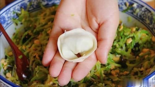 终于找到西葫芦最好吃的做法,外酥里嫩太馋了,一次4根不够吃