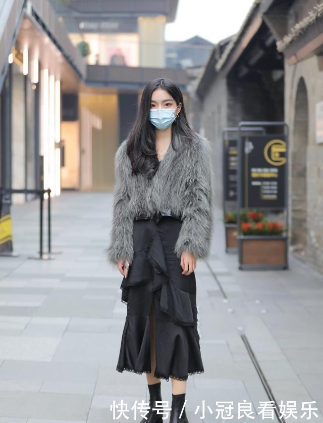 今年冬天的保暖穿搭,少不了一件摇粒绒外套,轻轻松松时髦加倍