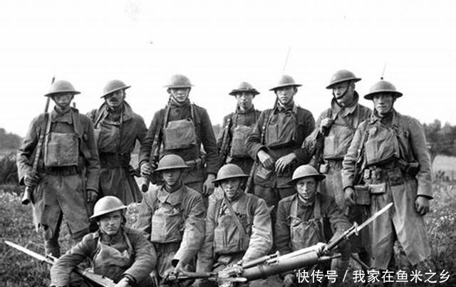 衣服|麦克阿瑟战斗中为什么要换上普通士兵衣服？不戴钢盔，更不带武器