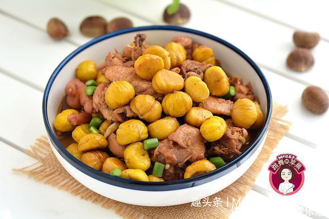 秋天|秋天进补我家常吃一道菜,价格不贵还很香嫩,饭店大菜家里轻松做