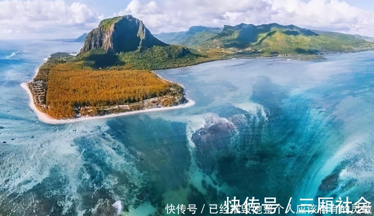 丹麦海峡|世界上最大的瀑布，高达3500多米，亚马逊河在这根本不够看