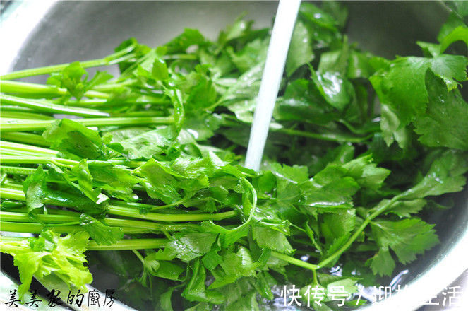 叶片|秋天,黄瓜冬瓜不如吃这瓜,铁含量比西红柿高5倍,才3元一斤