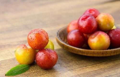 多吃这3种食物对女性健康有益，既能补充营养、又防止变老