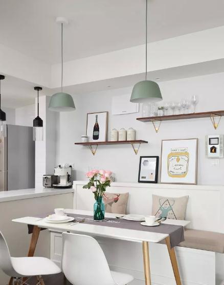 卡座|越来越多人不买传统餐桌了，年轻人喜欢用它替代，新潮美观又实用