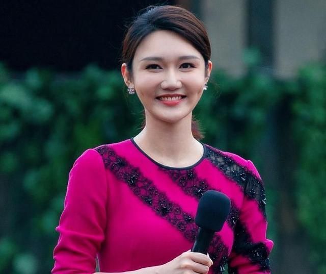 龙洋 中国诗词大会被龙洋主持出新高度,网友称赞她回答的三个问题