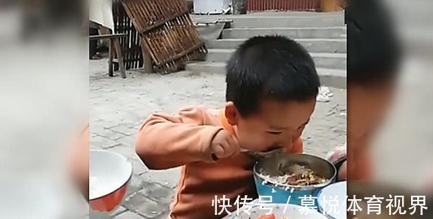 奶奶|临时出差把儿子送到奶奶家,不久奶发来一段视频,我该怎么解释呢