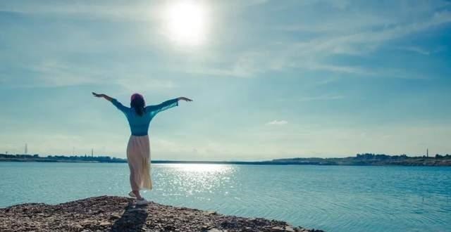 岁月神偷#三毛最干净的6句话,藏着一个人最好的生活观